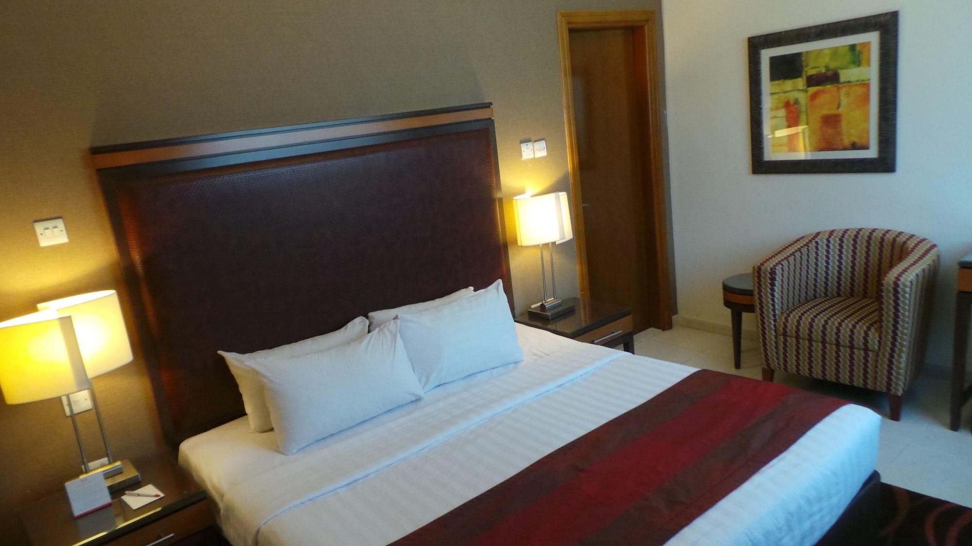 Xclusive Hotel Apartments Дубай Екстериор снимка