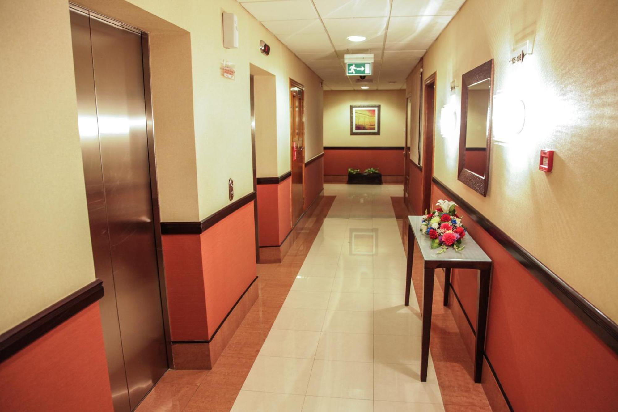 Xclusive Hotel Apartments Дубай Екстериор снимка