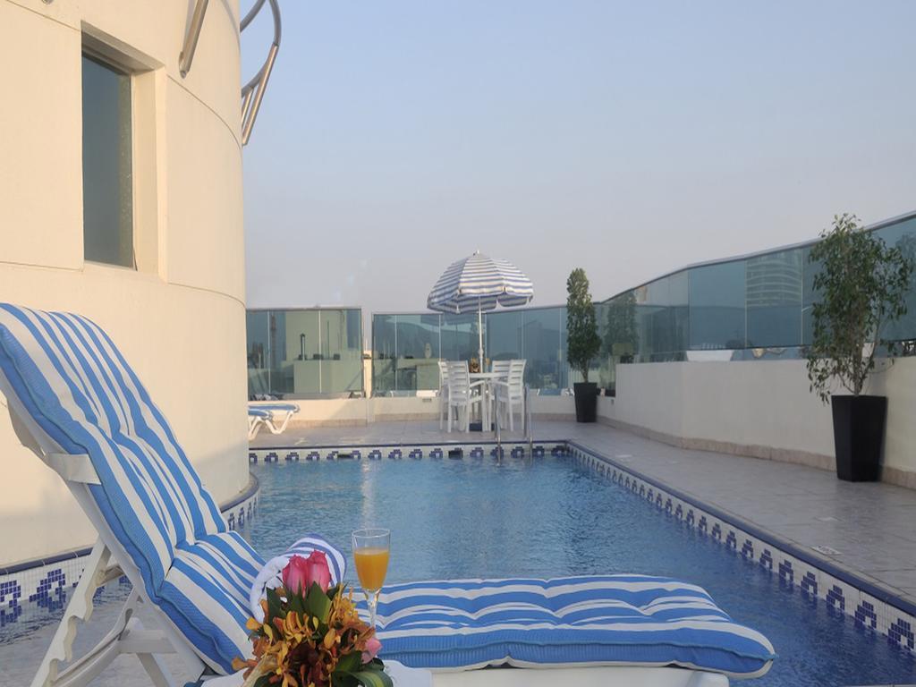 Xclusive Hotel Apartments Дубай Екстериор снимка